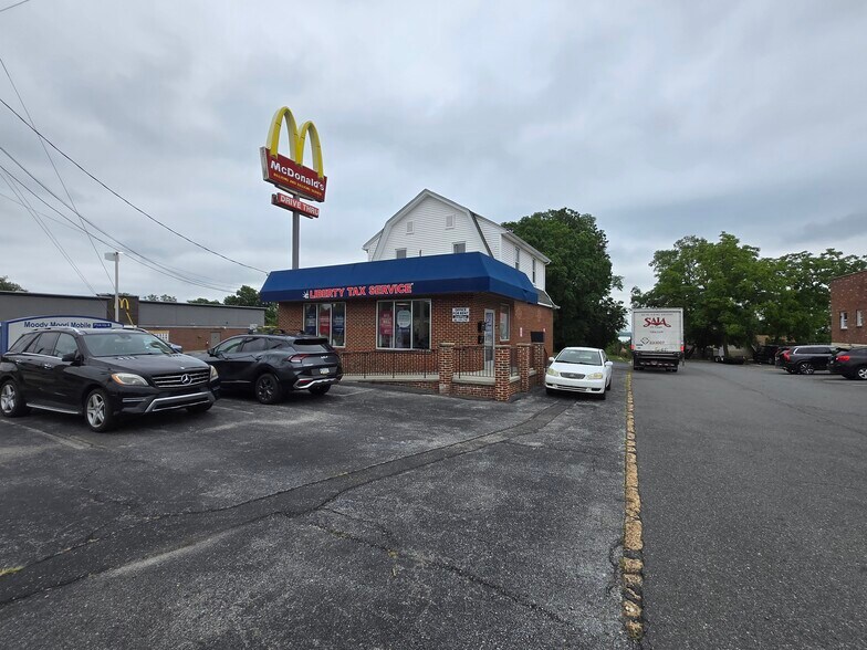 More Photos Of 2618 Philadelphia Pike, Claymont Office For Lease