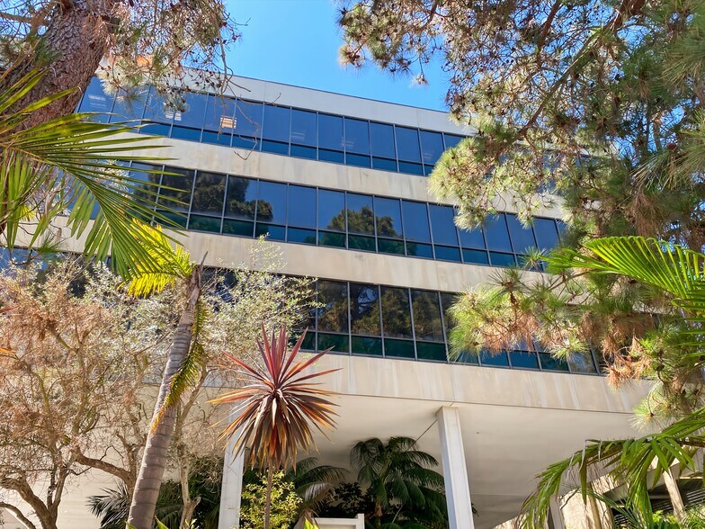 More Photos Of 609 Deep Valley Dr, Rolling Hills Estates Coworking Space