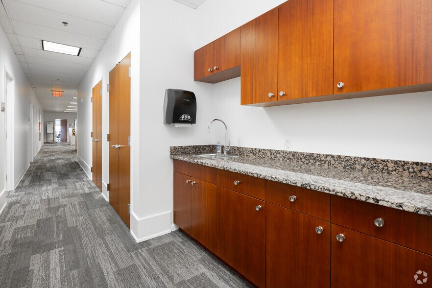 More Photos Of 901 Semmes Ave, Richmond Office For Lease