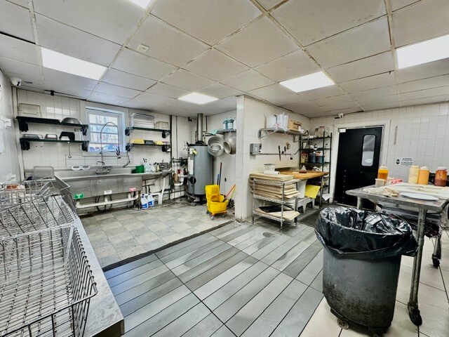 More Photos Of 410 Lake Ave, Saint James Freestanding For Sale