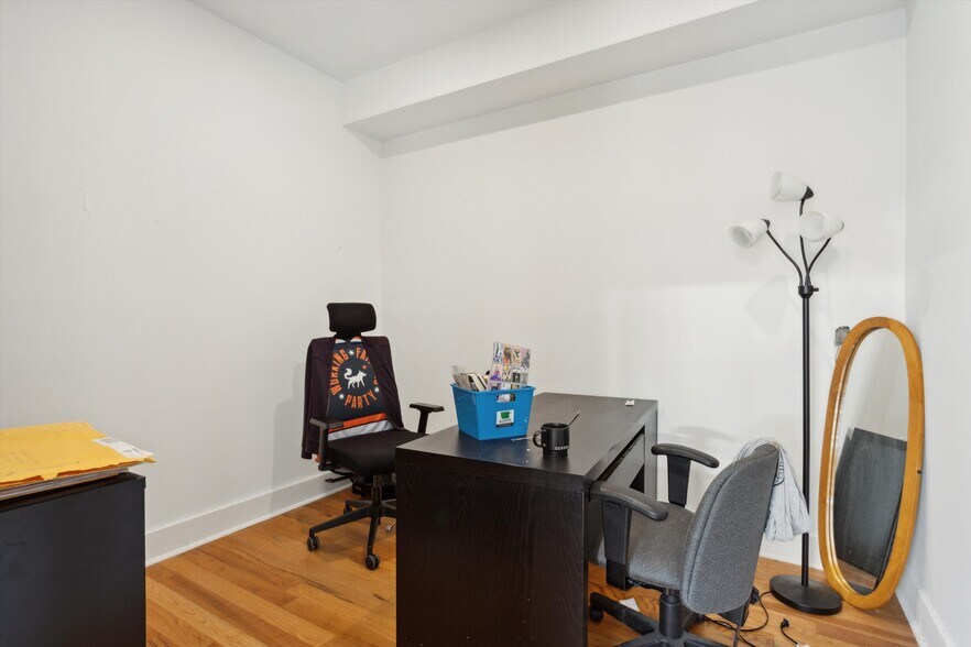 More Photos Of 631 N 12th St, Philadelphia Office Residential For Lease