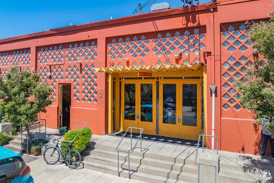 More Photos Of 2390 4th St, Berkeley Office For Lease