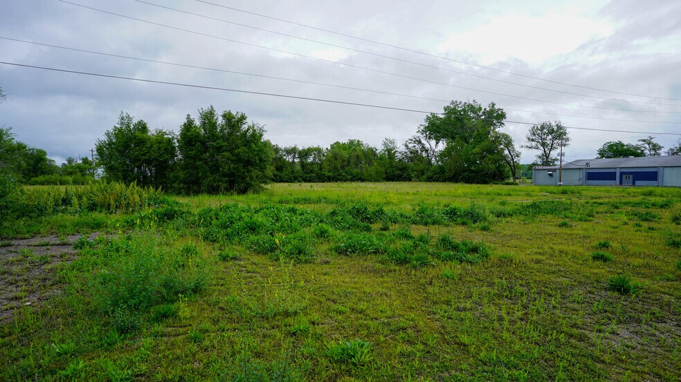 More Photos Of 110 NE Us-24 Hwy, Topeka Land For Sale