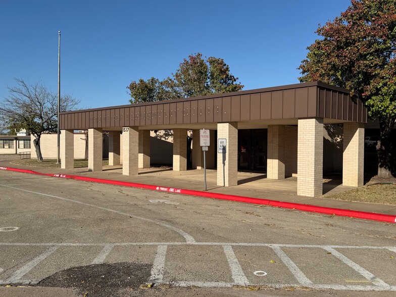 Primary Photo Of 1517 Barbara Ln, Killeen Schools For Sale