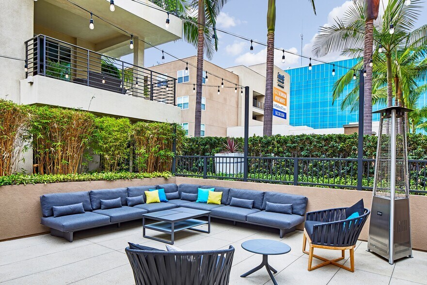 More Photos Of 421 W Broadway, Long Beach Multifamily For Sale
