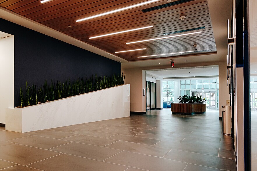 More Photos Of 21212 Northwest Fwy, Cypress Unknown For Lease