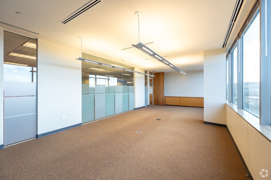 More Photos Of 10475 Park Meadows Dr, Lone Tree Office For Sale