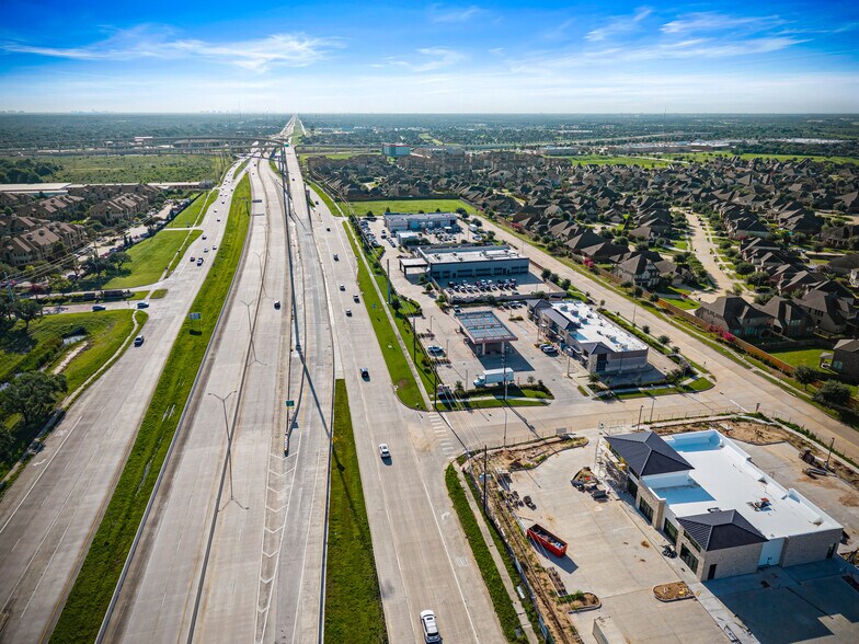 More Photos Of 23655 FM 1093, Richmond Convenience Store For Lease