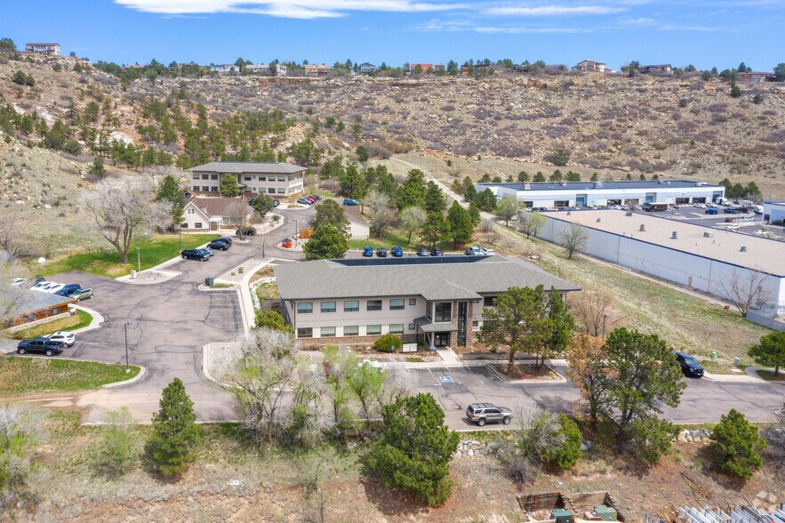More Photos Of 910 Pinon Ranch Vw, Colorado Springs Office For Lease