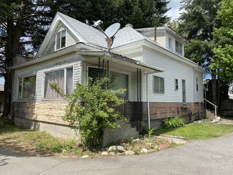 More Photos Of 9360 N Government Way, Hayden Storefront Retail Residential For Sale