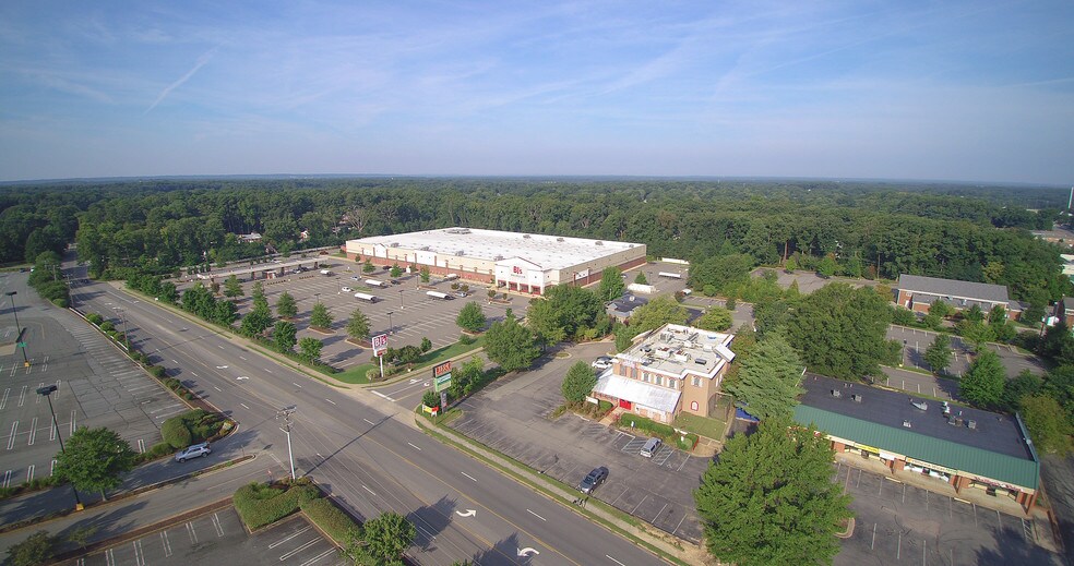 More Photos Of 1400 Starling Dr, Richmond Freestanding For Sale