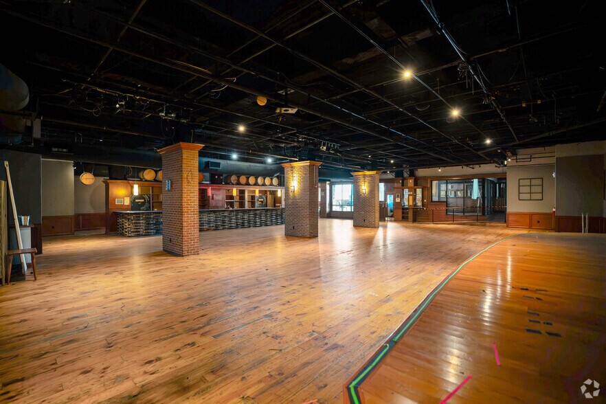 More Photos Of 1350 Okie St NE, Washington Restaurant For Sale