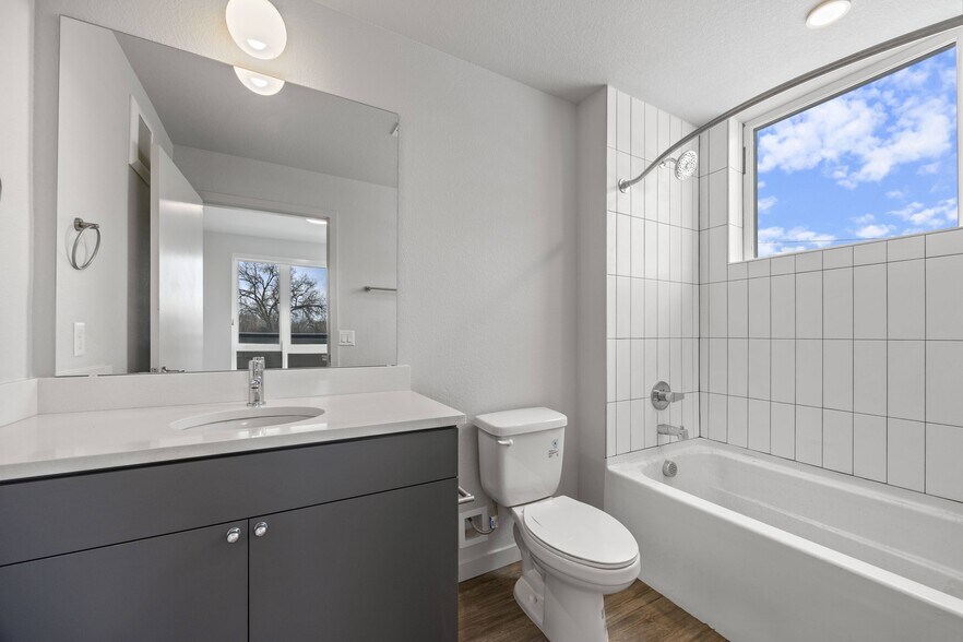 More Photos Of 5701 W Colfax Ave, Lakewood Apartments For Lease