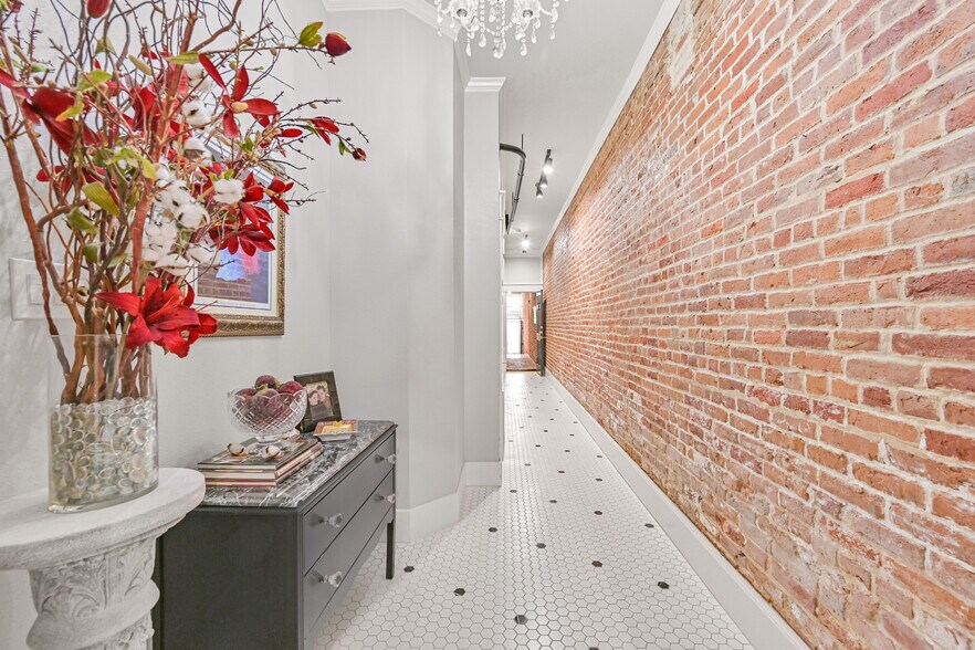 More Photos Of 217 23rd St, Galveston Apartments For Sale