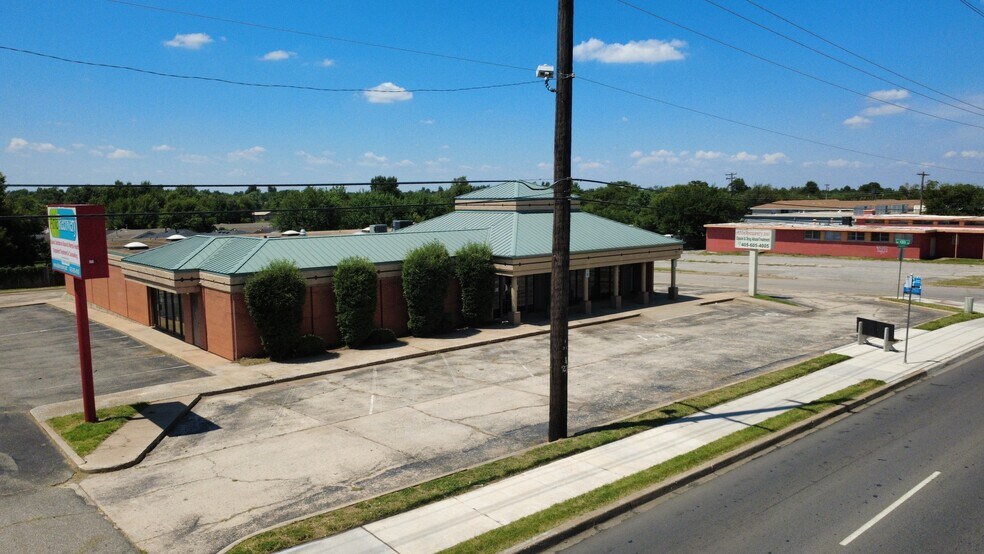 More Photos Of 4901 S Pennsylvania Ave, Oklahoma City Medical For Lease