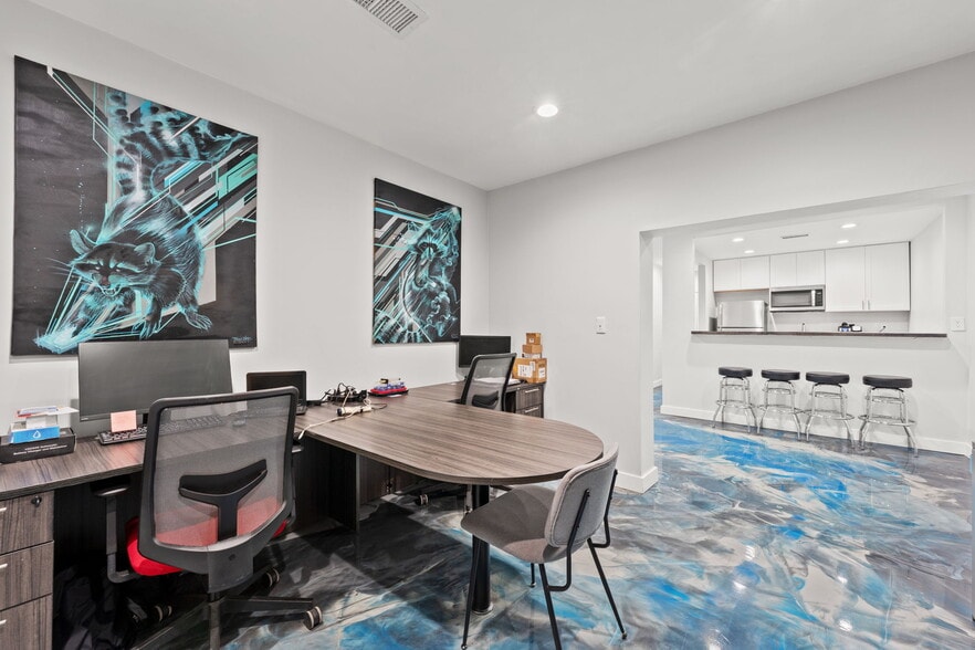More Photos Of 2820 Spring Glen Rd, Jacksonville Office For Sale