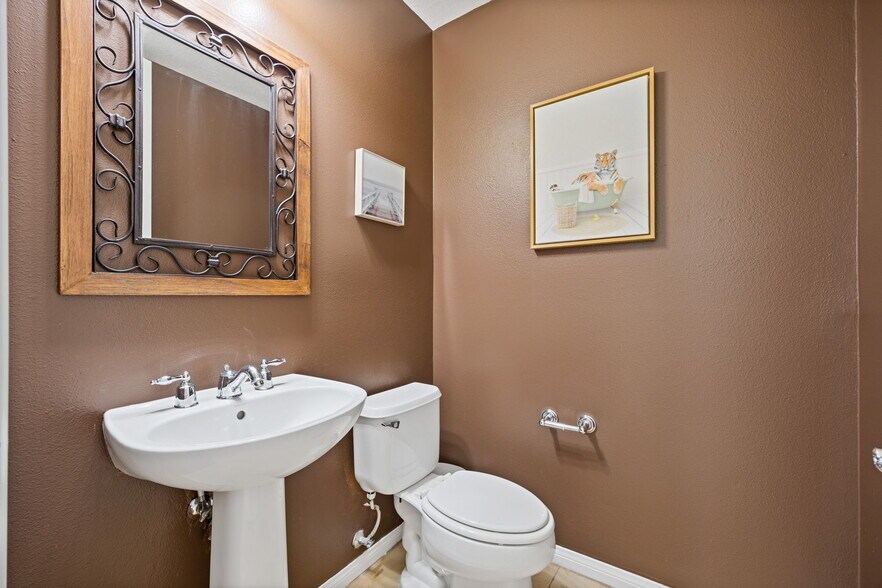 More Photos Of 4375 W Avenue M11, Lancaster Rehabilitation Center For Sale