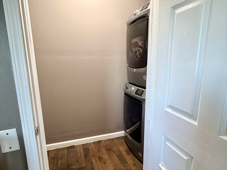 More Photos Of 1400 Pearman Dairy Rd, Anderson Office For Sale