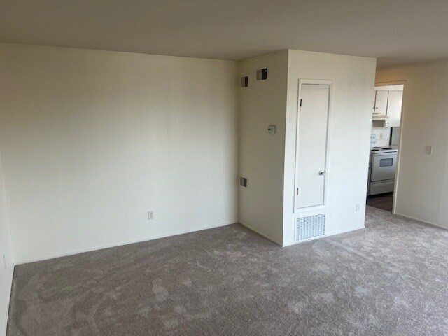More Photos Of 675 Jefferson St, Monterey Apartments For Sale