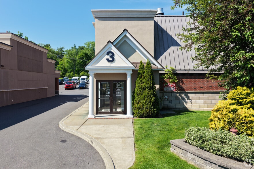 More Photos Of 1202 Troy Schenectady Rd, Latham Unknown For Lease