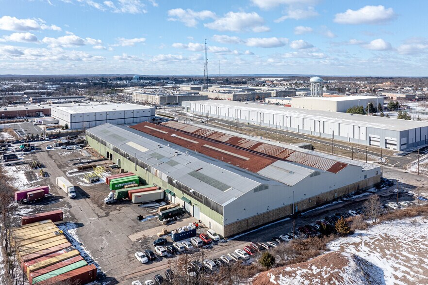 More Photos Of 502 Jersey Ave, New Brunswick Warehouse For Lease
