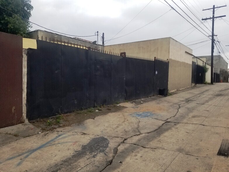 More Photos Of 2805 W Florence Ave, Los Angeles Auto Repair For Sale