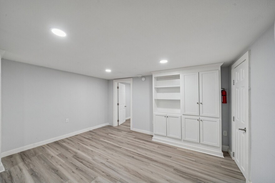 More Photos Of 1322 Avenue L, Galveston Multifamily For Sale