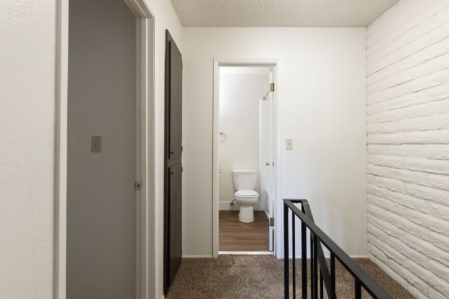 More Photos Of 3260 Alexander Dr, Redding Apartments For Sale