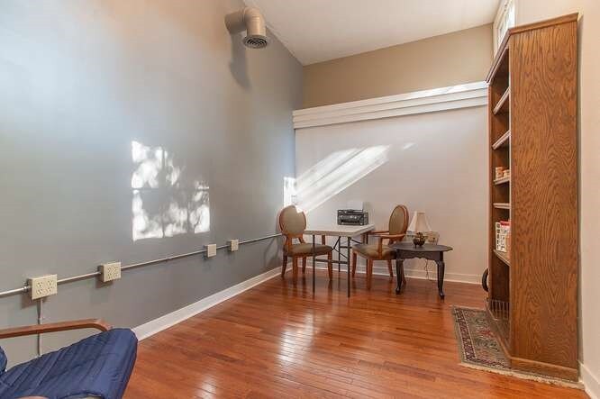More Photos Of 330 N Institute St, Colorado Springs Freestanding For Sale