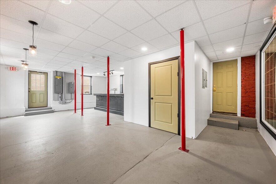 More Photos Of 21 Furnace St, Danielson Storefront For Sale