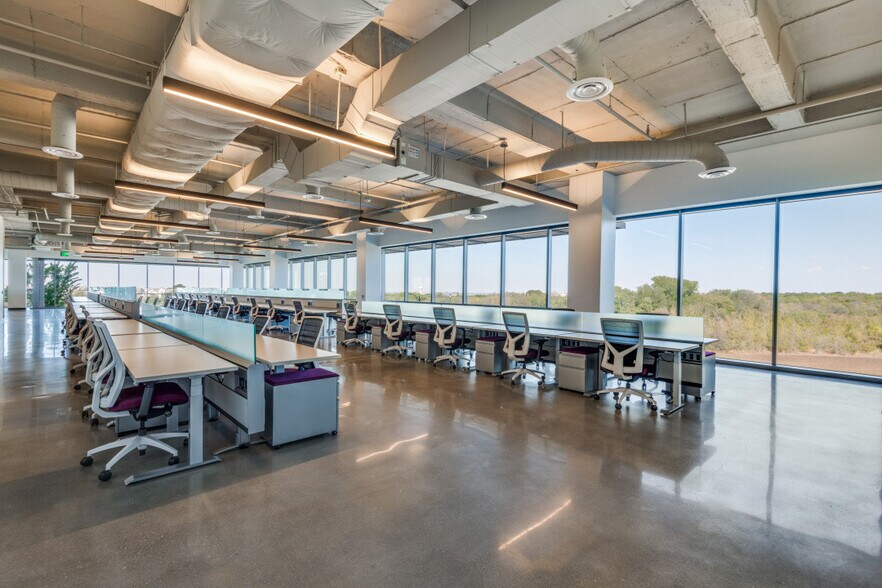 More Photos Of 6160 Warren Pky, Frisco Unknown For Lease