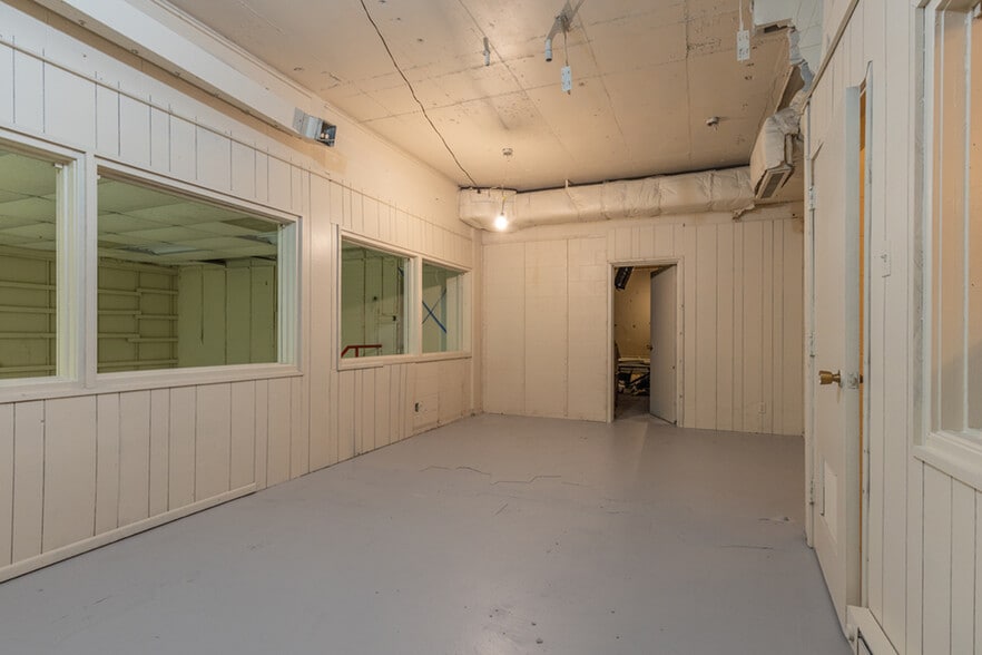 More Photos Of 8871 Griffith Rd, Nashville Warehouse For Sale