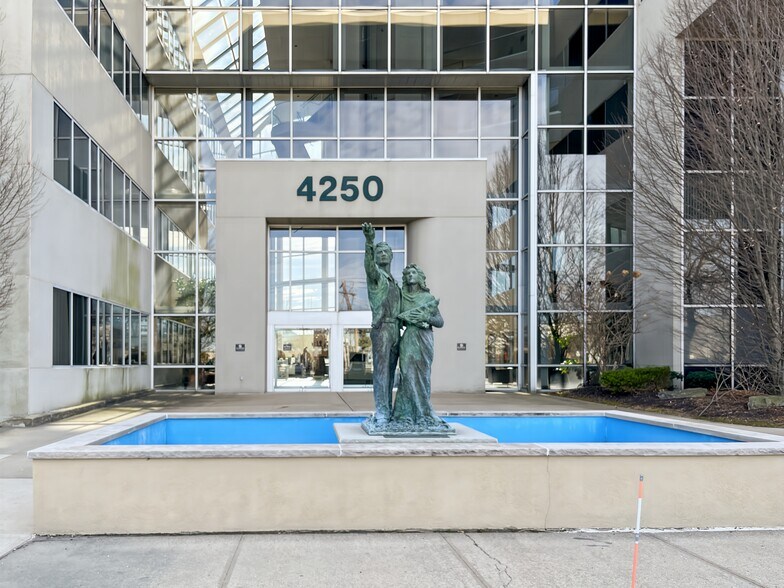 More Photos Of 4250 Veterans Memorial Hwy, Holbrook Coworking Space