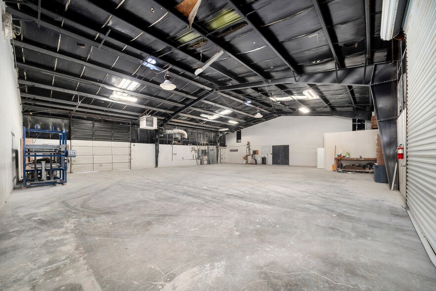 More Photos Of 741 Paso Robles St, Paso Robles Warehouse For Lease
