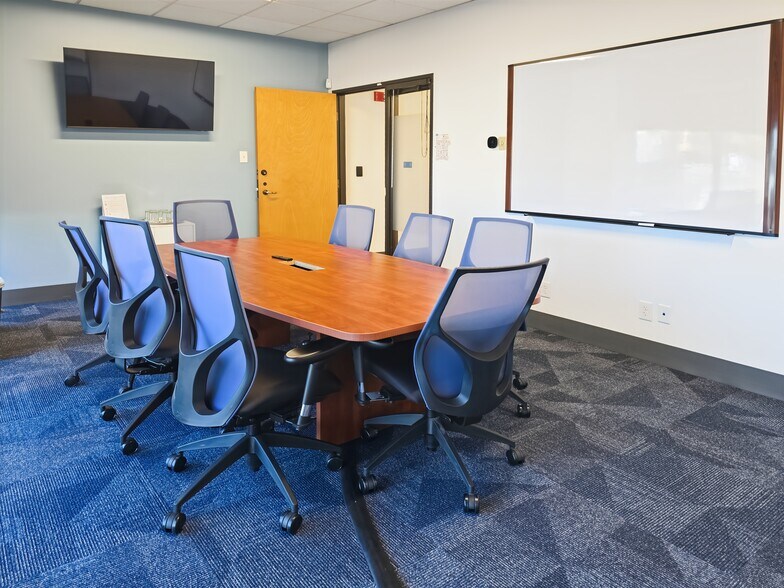More Photos Of 2005 W 14th St, Tempe Coworking Space