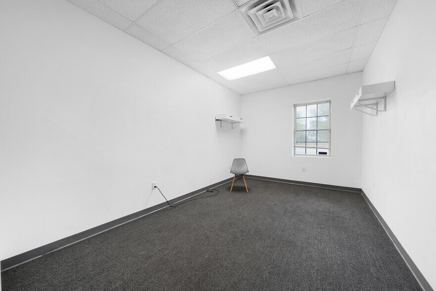 More Photos Of County Road 2616, Caddo Mills Airport For Sale