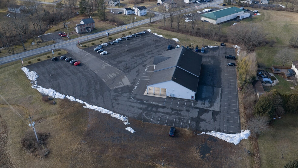 More Photos Of 2003 Route 209, Brodheadsville Auto Dealership For Sale