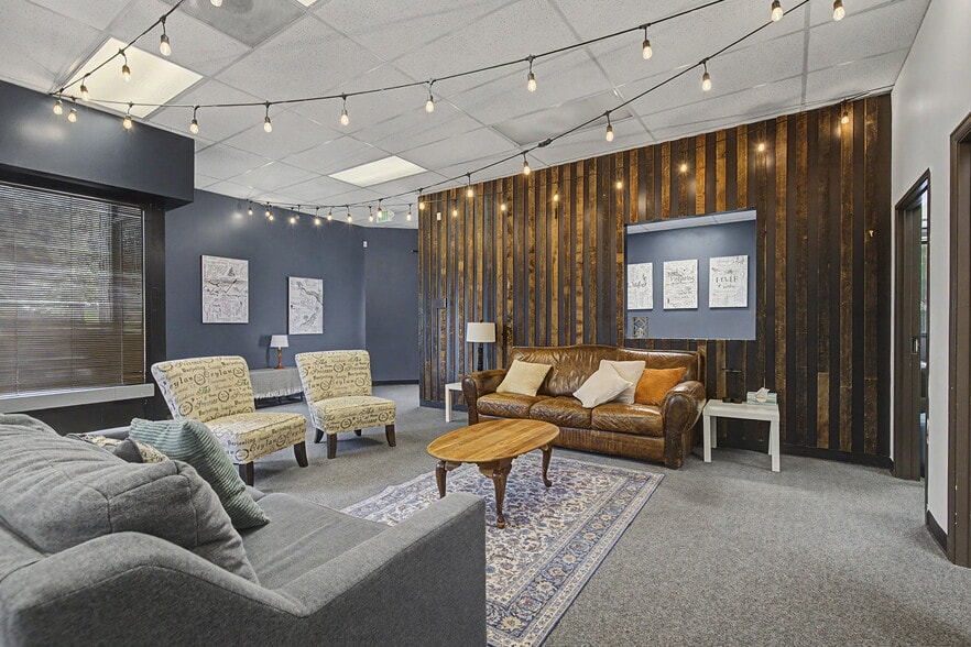 More Photos Of 1301-1333 W 121st Ave, Denver Flex For Lease
