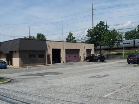 More Photos Of 65 John St, Babylon Warehouse For Lease