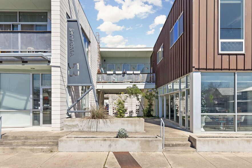 More Photos Of 508 E 53rd St, Austin Loft Creative Space For Sale