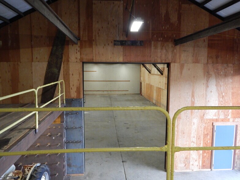 More Photos Of 121 Deady Crossing Rd, Sutherlin Warehouse For Sale