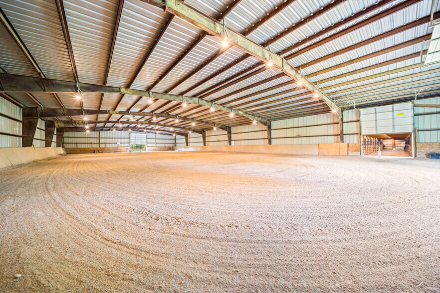 More Photos Of 6600 Vrooman Rd, Painesville Horse Stables For Sale