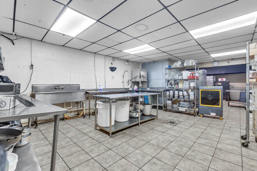 More Photos Of 2201 Kermit Hwy, Odessa Restaurant For Sale