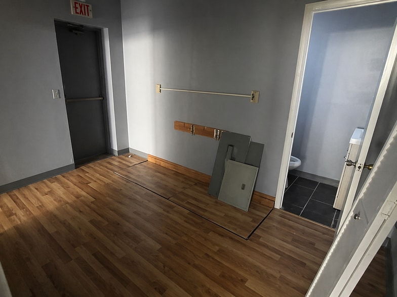 More Photos Of 1804-1812 Barnum Ave, Bridgeport Apartments For Lease