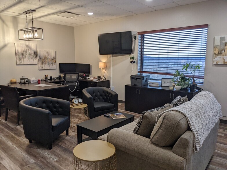 More Photos Of 985 Fillmore St W, Colorado Springs Freestanding For Lease