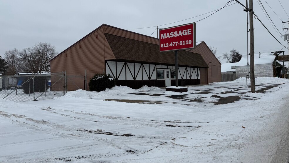 More Photos Of 10600 South Ave, Chisago City Freestanding For Lease