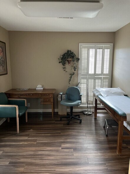 More Photos Of 710 Underwood Ave, Pensacola Medical For Sale