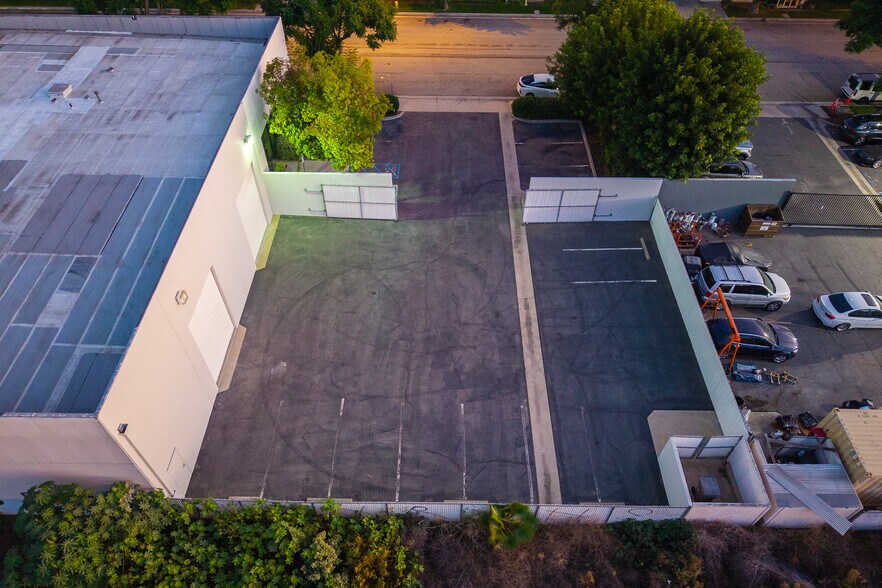 More Photos Of 21117 Commerce Pointe Dr, City Of Industry Warehouse For Lease