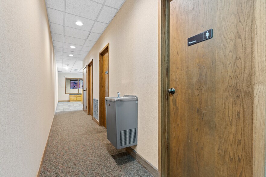 More Photos Of 915 Judson Rd, Longview Office Residential For Sale