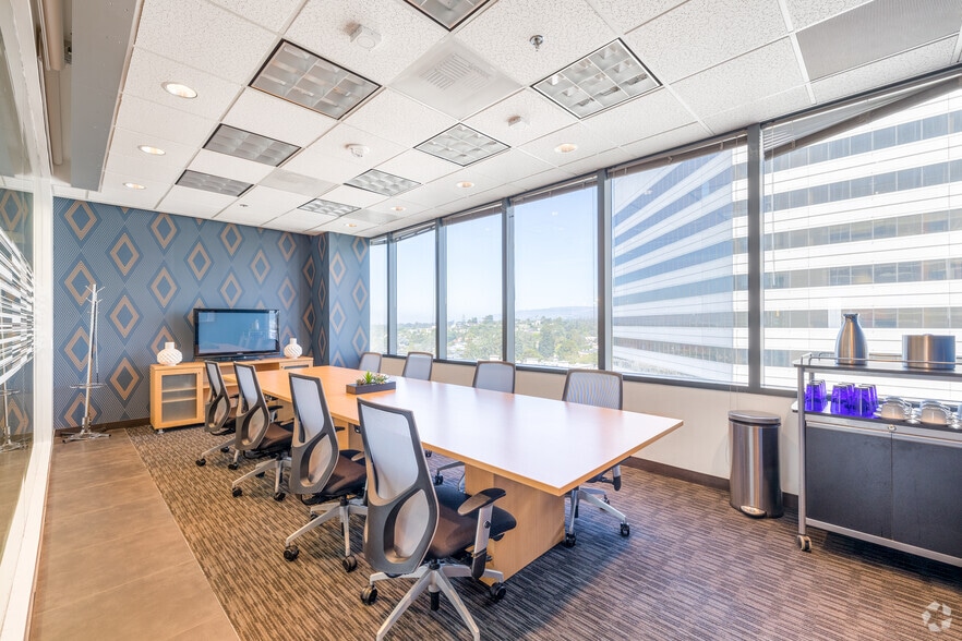 More Photos Of 12100 Wilshire Blvd, Los Angeles Office For Lease